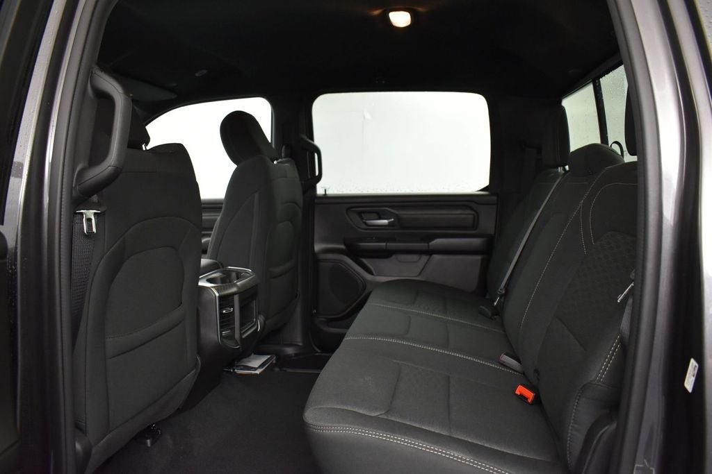 2026 RAM 1500 RAM 1500 EXPRESS CREW CAB 4X4 5'7' BOX