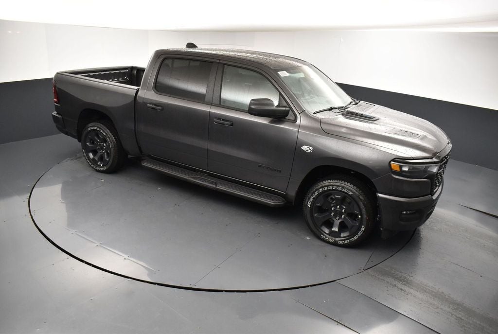 2026 RAM 1500 RAM 1500 EXPRESS CREW CAB 4X4 5'7' BOX