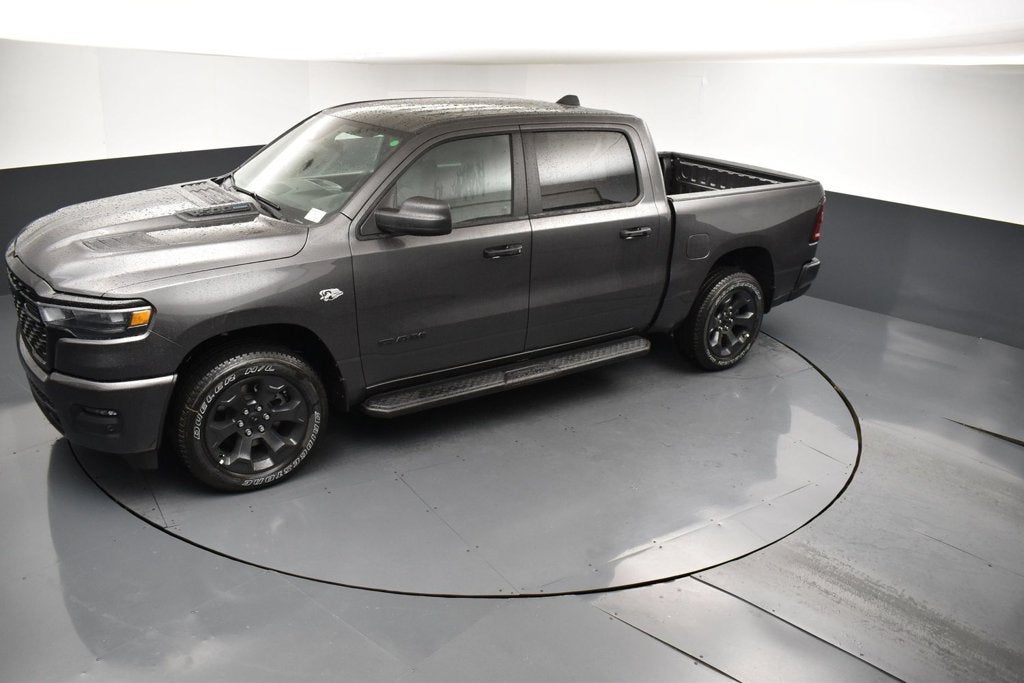 2026 RAM 1500 RAM 1500 EXPRESS CREW CAB 4X4 5'7' BOX