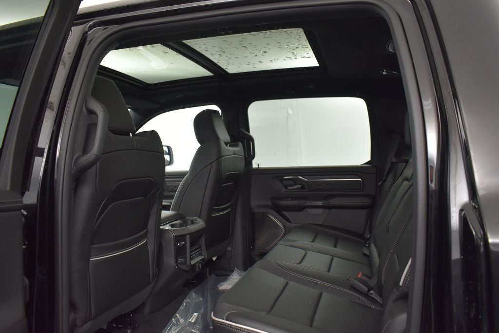 2026 RAM 1500 RAM 1500 LIMITED CREW CAB 4X4 5'7' BOX