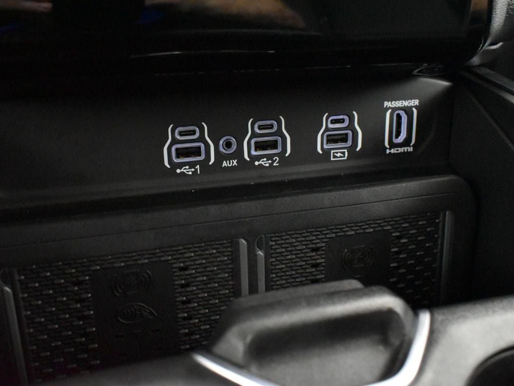 2025 RAM 1500 Laramie Crew Cab 4x4 5'7' Box