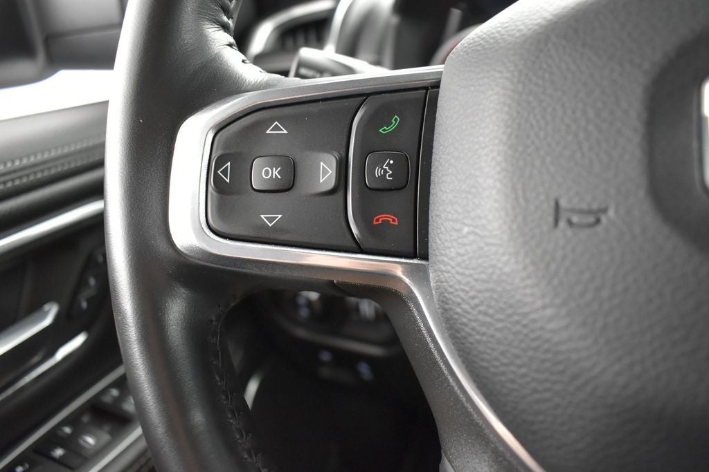 2022 RAM 1500 Laramie Crew Cab 4x4 5'7' Box