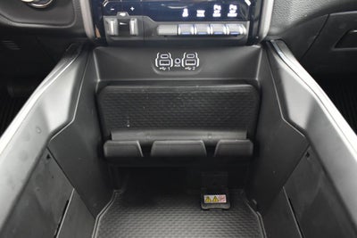 2022 RAM 1500 Laramie Crew Cab 4x4 5'7' Box