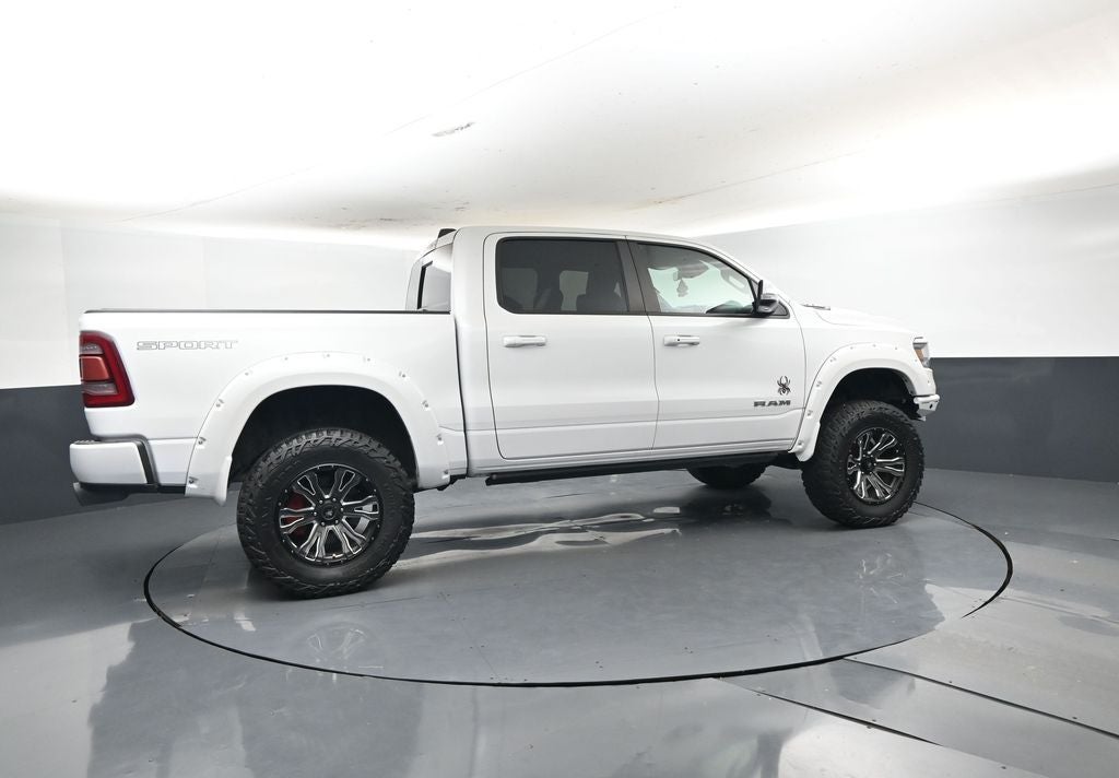 2022 RAM 1500 Laramie Crew Cab 4x4 5'7' Box