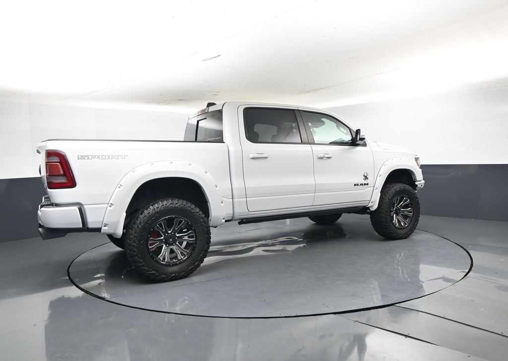 2022 RAM 1500 Laramie Crew Cab 4x4 5'7' Box