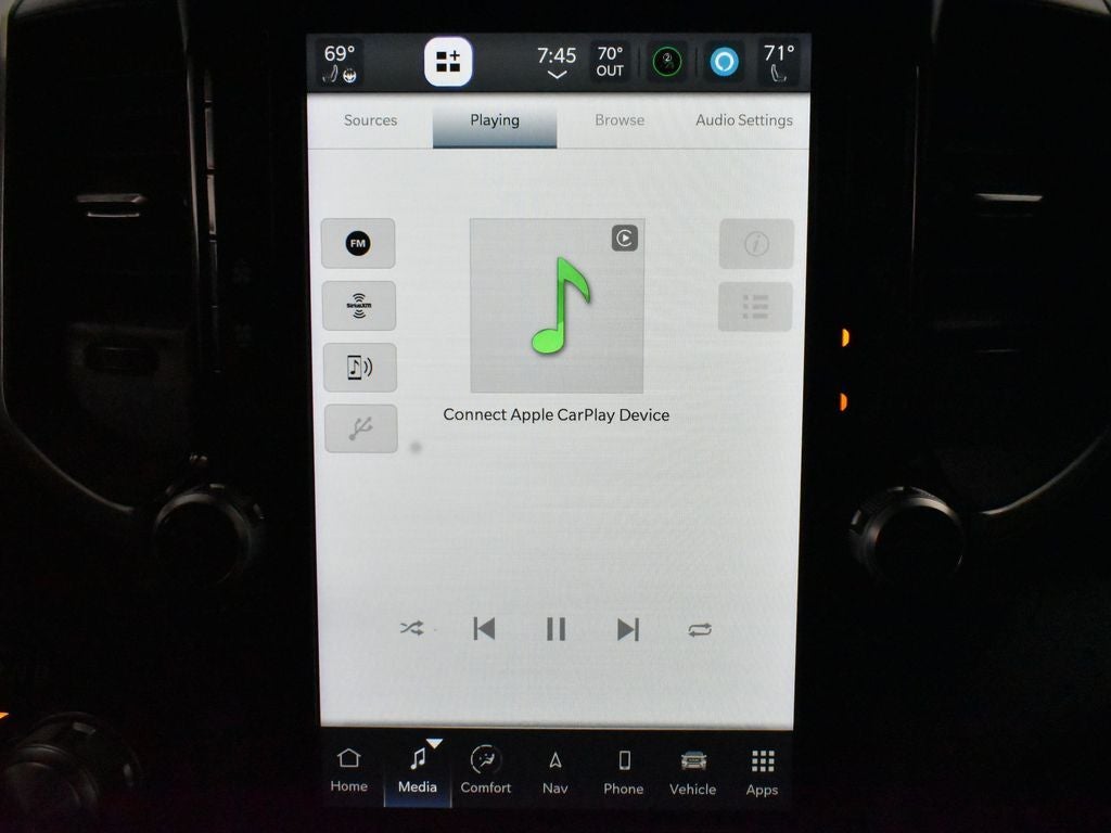 2022 RAM 1500 Laramie Crew Cab 4x4 5'7' Box