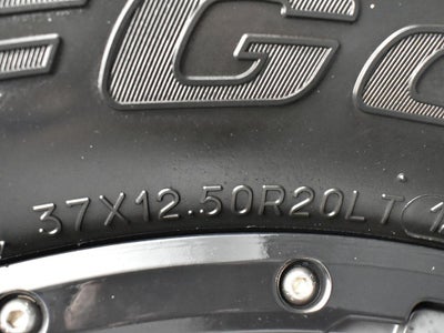 2022 RAM 1500 Laramie Crew Cab 4x4 5'7' Box