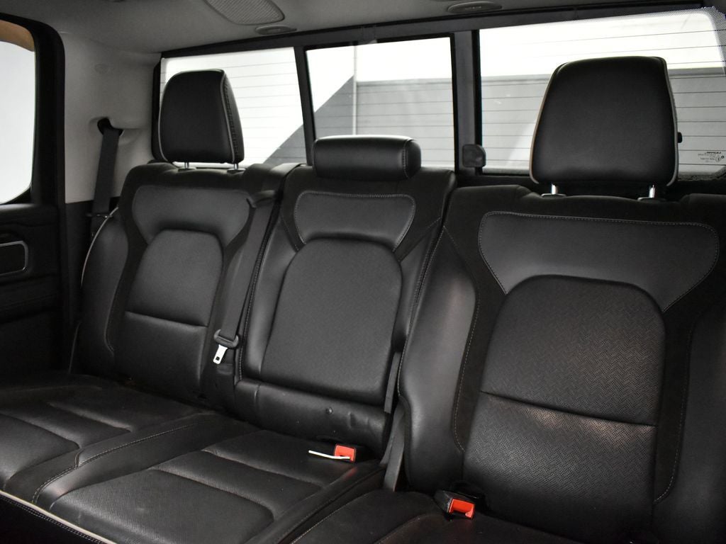 2022 RAM 1500 Laramie Crew Cab 4x4 5'7' Box