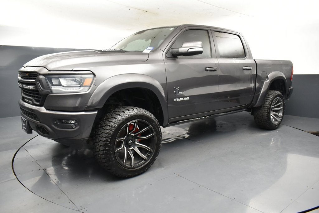 2021 RAM 1500 Laramie Crew Cab 4x4 5'7' Box