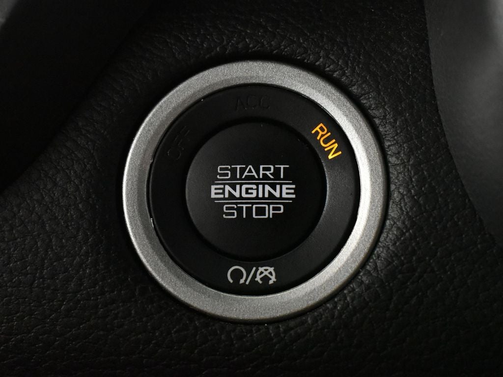 2024 RAM 1500 Laramie Crew Cab 4x4 5'7' Box