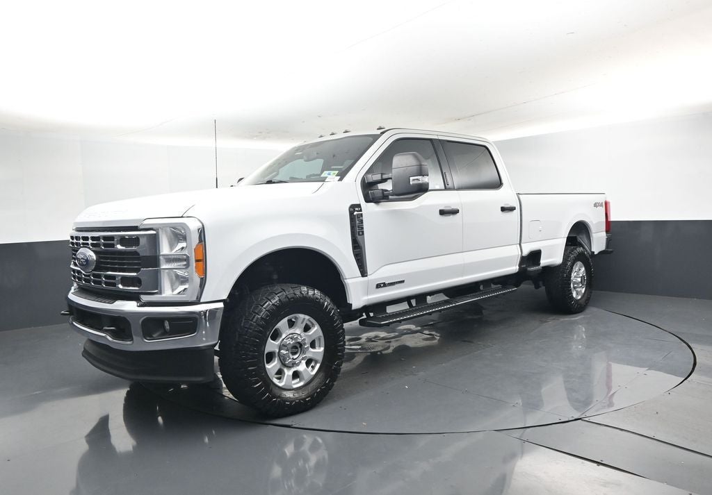 2023 Ford F-350 XLT