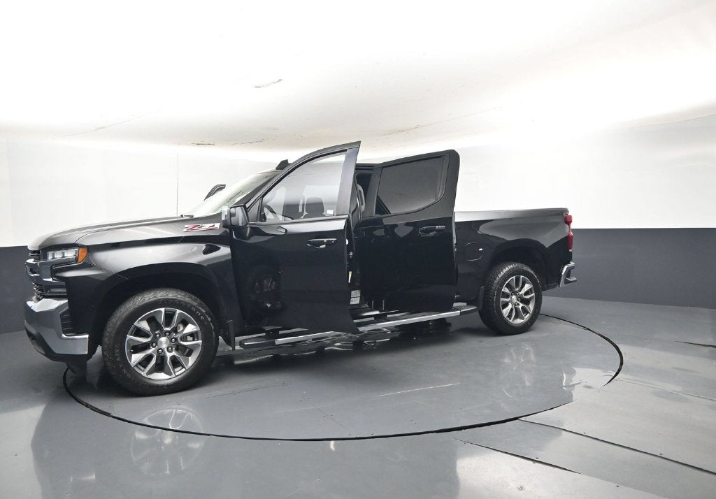 2022 Chevrolet Silverado 1500 LTD 4WD Crew Cab Short Bed LT