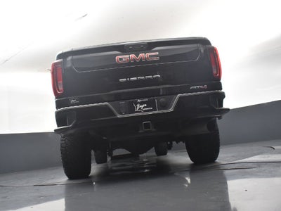 2023 GMC Sierra 2500HD 4WD Crew Cab Standard Bed AT4
