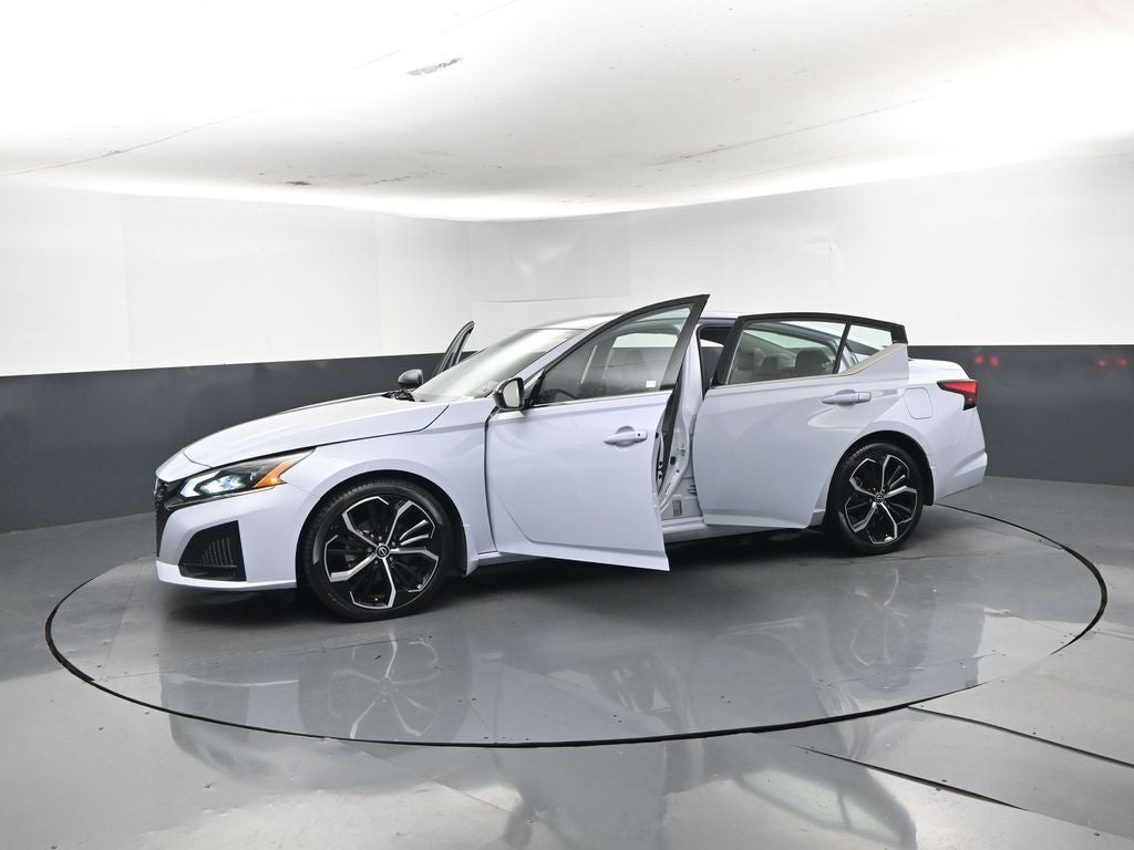 2024 Nissan Altima SR FWD