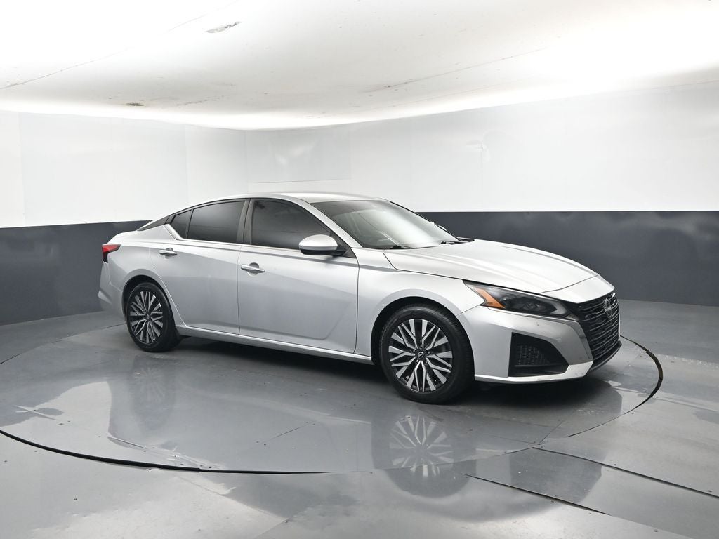 2023 Nissan Altima SV FWD