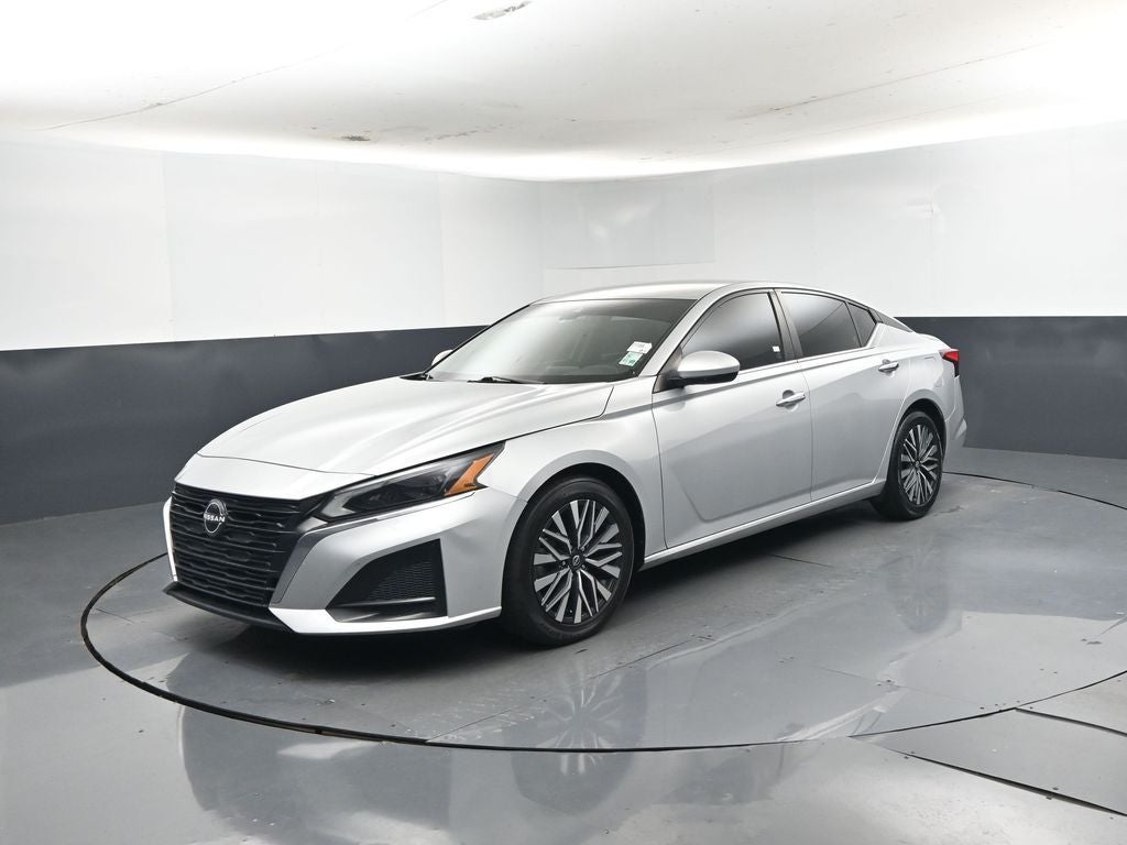 2023 Nissan Altima SV FWD