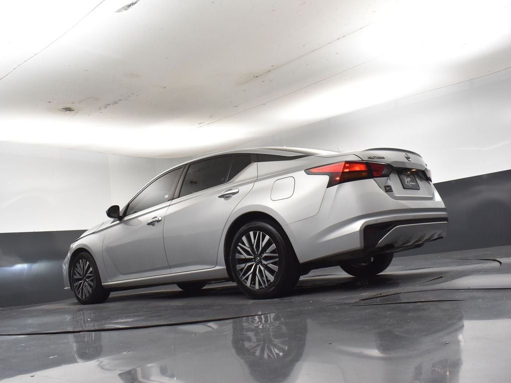 2023 Nissan Altima SV FWD