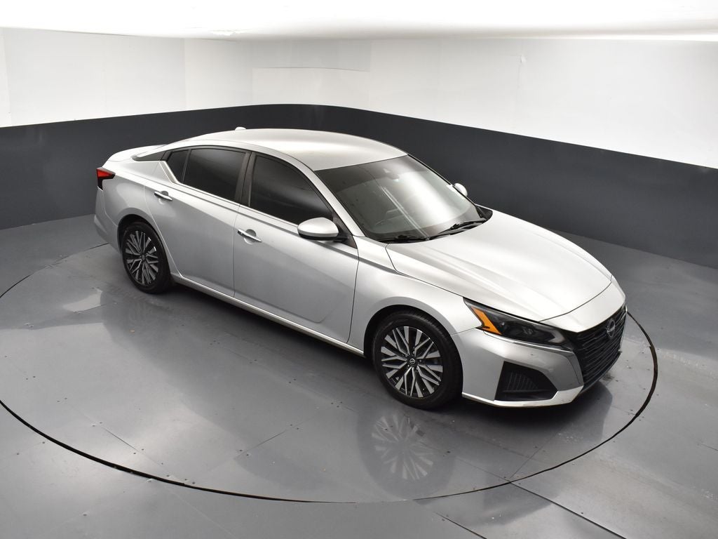 2023 Nissan Altima SV FWD