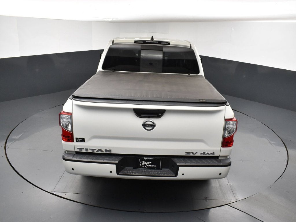 2022 Nissan TITAN Crew Cab SV 4x4