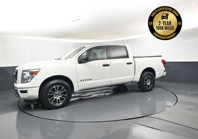 2022 Nissan TITAN Crew Cab SV 4x4