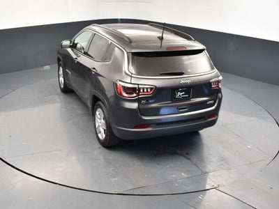 2022 Jeep Compass Latitude FWD