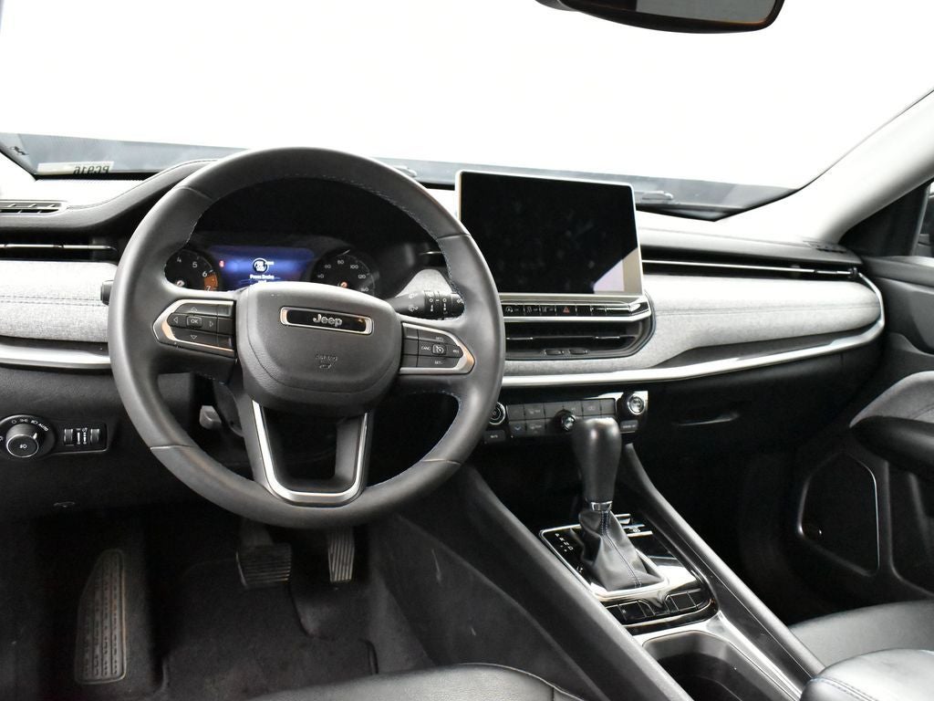 2022 Jeep Compass Latitude FWD