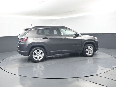 2022 Jeep Compass Latitude FWD