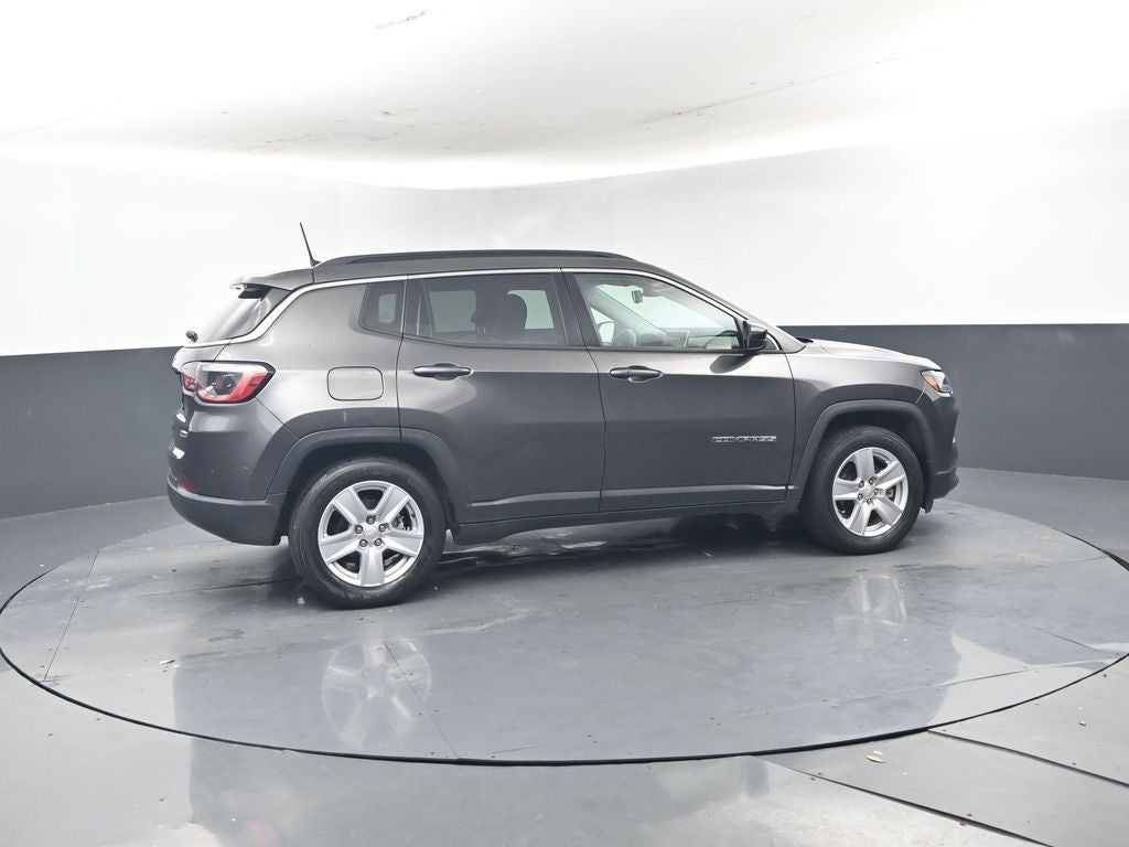 2022 Jeep Compass Latitude FWD