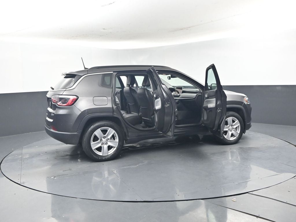 2022 Jeep Compass Latitude FWD