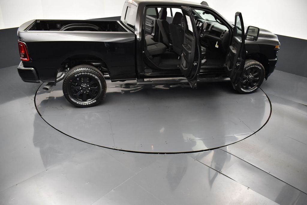 2026 RAM Ram 2500 RAM 2500 BLACK EXPRESS CREW CAB 4X4 6'4' BOX