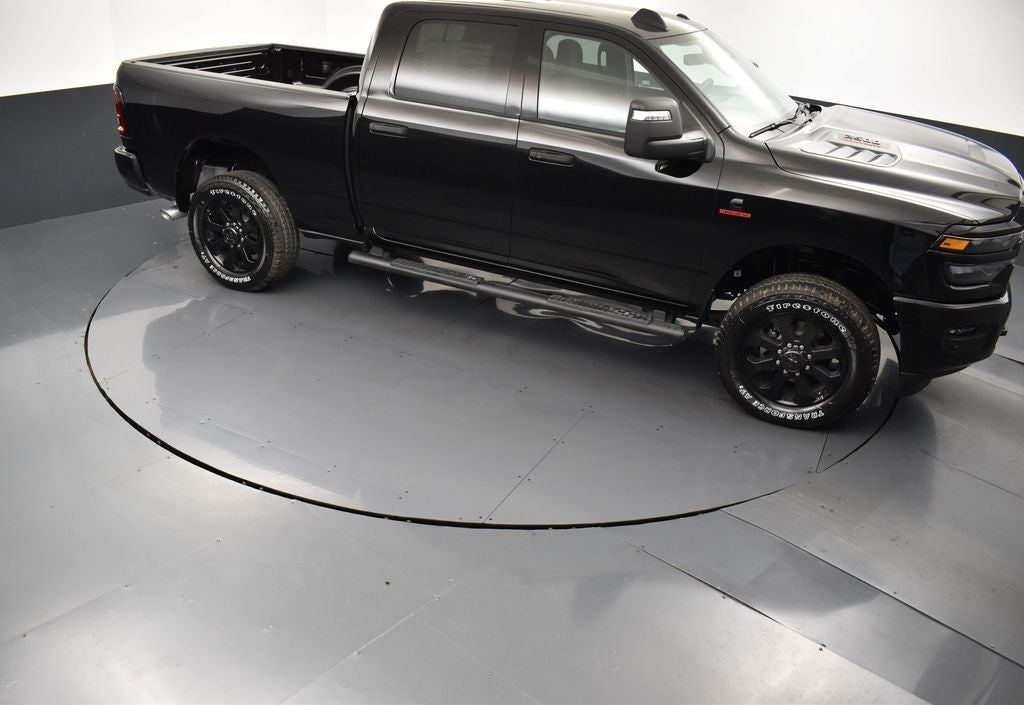 2026 RAM Ram 2500 RAM 2500 BLACK EXPRESS CREW CAB 4X4 6'4' BOX