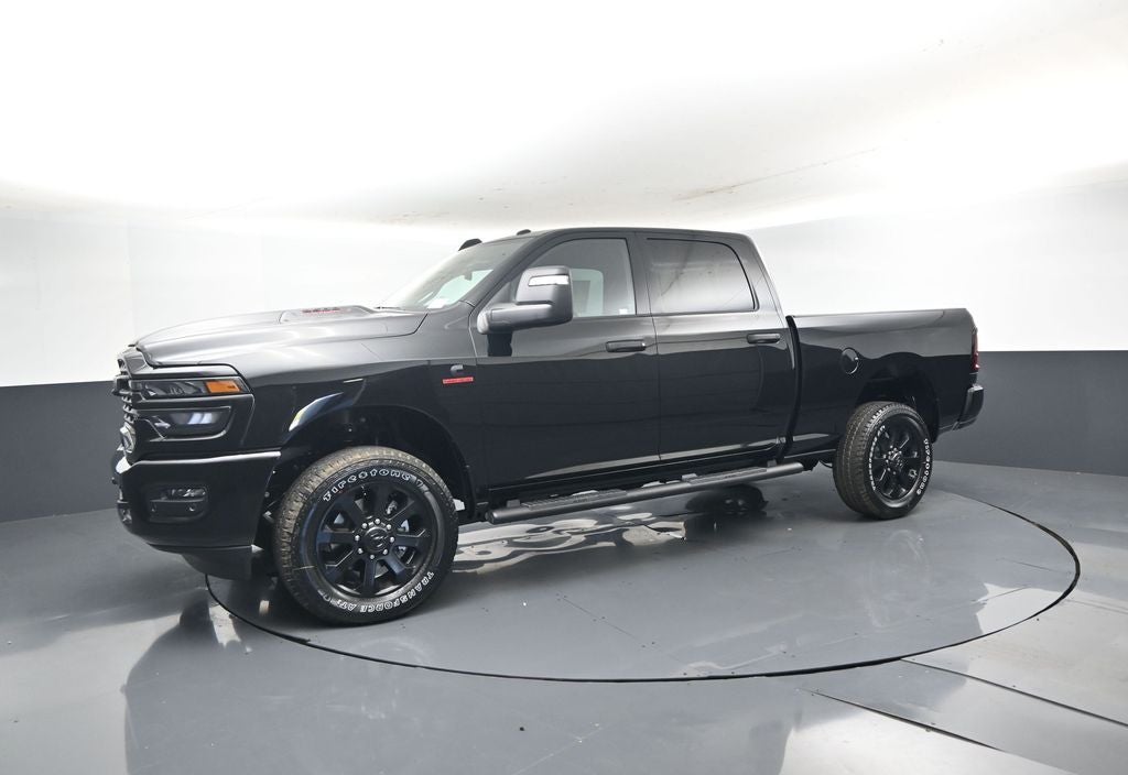 2026 RAM Ram 2500 RAM 2500 BLACK EXPRESS CREW CAB 4X4 6'4' BOX