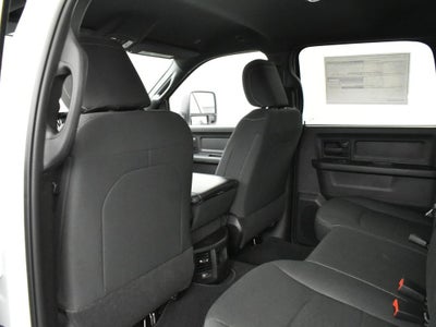 2026 RAM Ram 2500 RAM 2500 BLACK EXPRESS CREW CAB 4X4 6'4' BOX