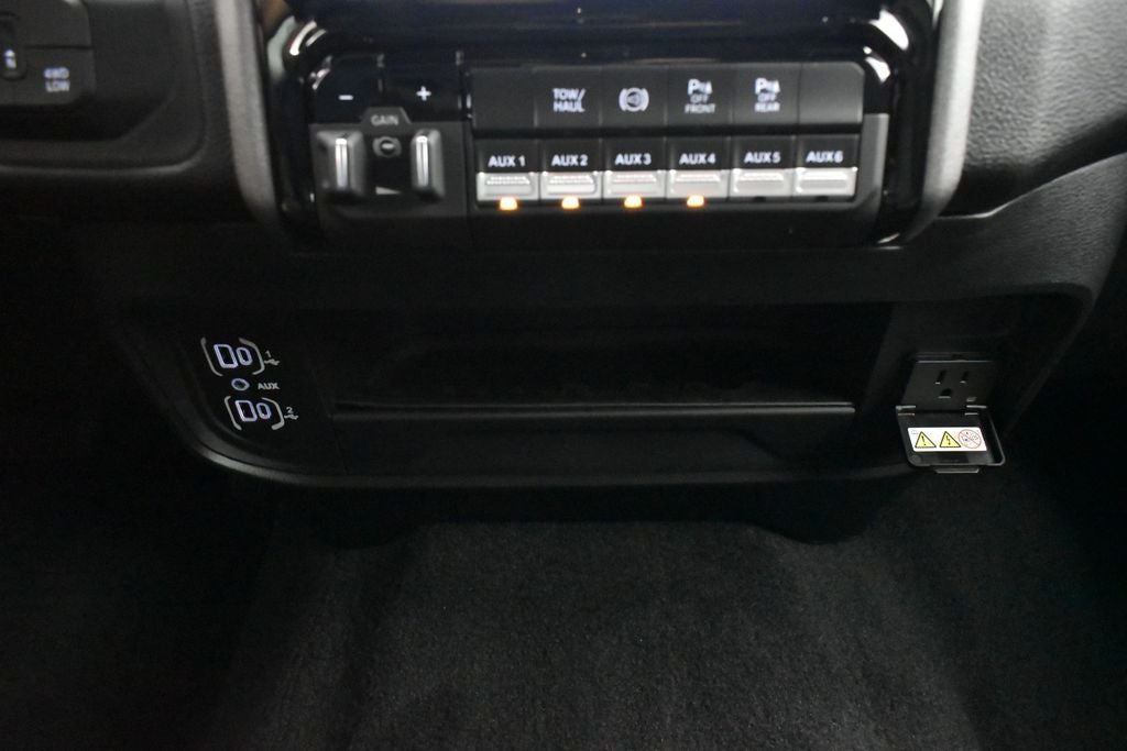 2026 RAM Ram 2500 RAM 2500 TRADESMAN CREW CAB 4X4 6'4' BOX