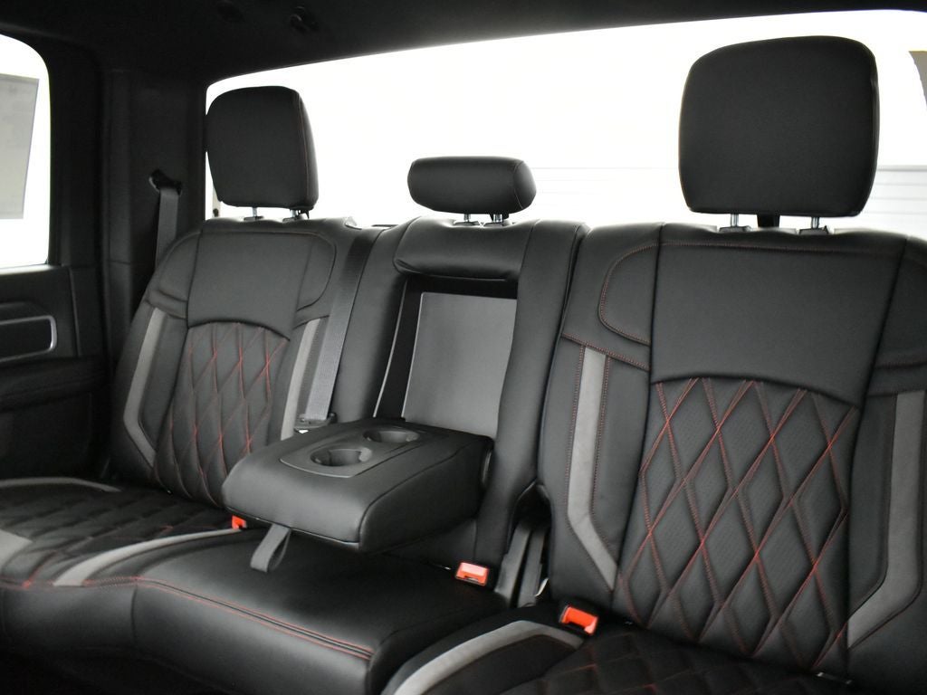 2025 RAM Ram 2500 RAM 2500 BIG HORN CREW CAB 4X4 SCA Black Widow