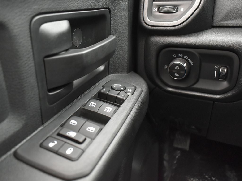 2026 RAM Ram 3500 RAM 3500 TRADESMAN CREW CAB 4X4 8' BOX