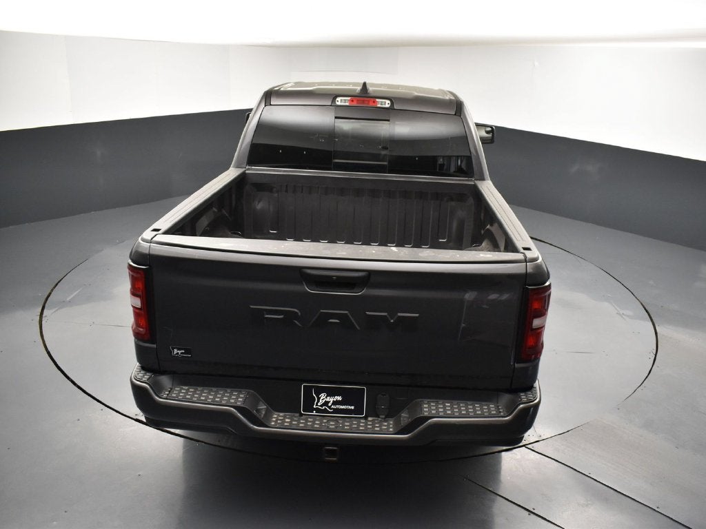 2027 RAM Ram 1500 RAM 1500 EXPRESS CREW CAB 4X2 5'7' BOX
