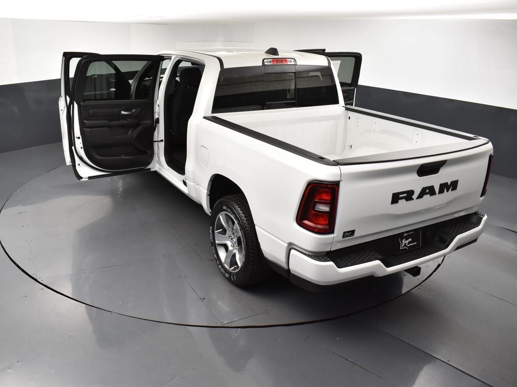 2026 RAM Ram 1500 RAM 1500 EXPRESS CREW CAB 4X2 5'7' BOX