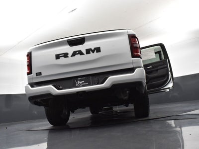 2026 RAM Ram 1500 RAM 1500 EXPRESS CREW CAB 4X2 5'7' BOX