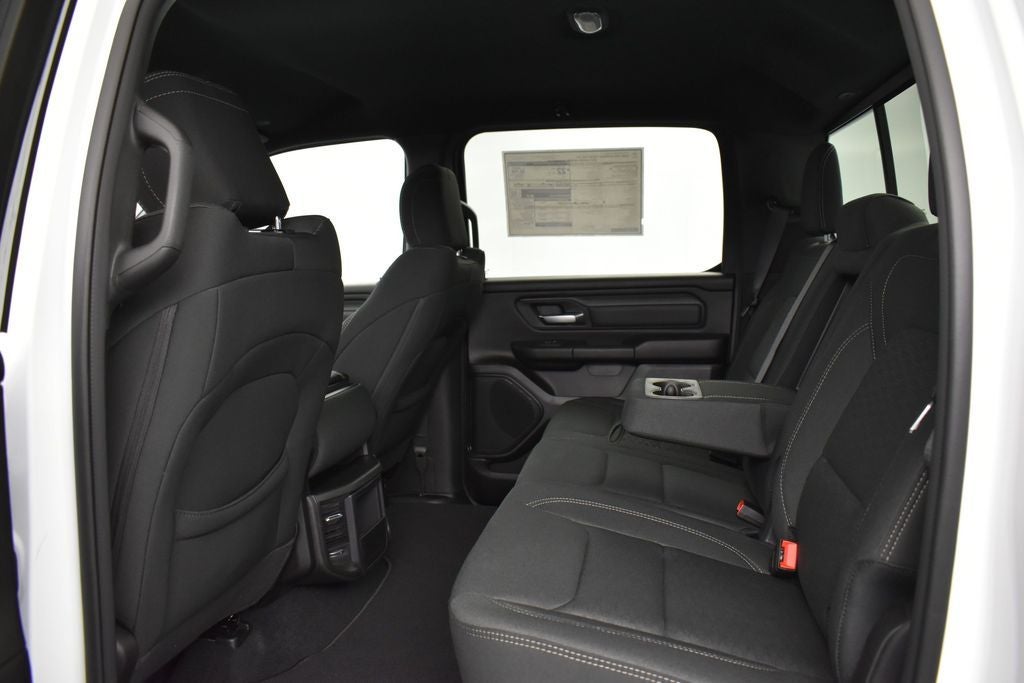 2026 RAM Ram 1500 RAM 1500 EXPRESS CREW CAB 4X2 5'7' BOX