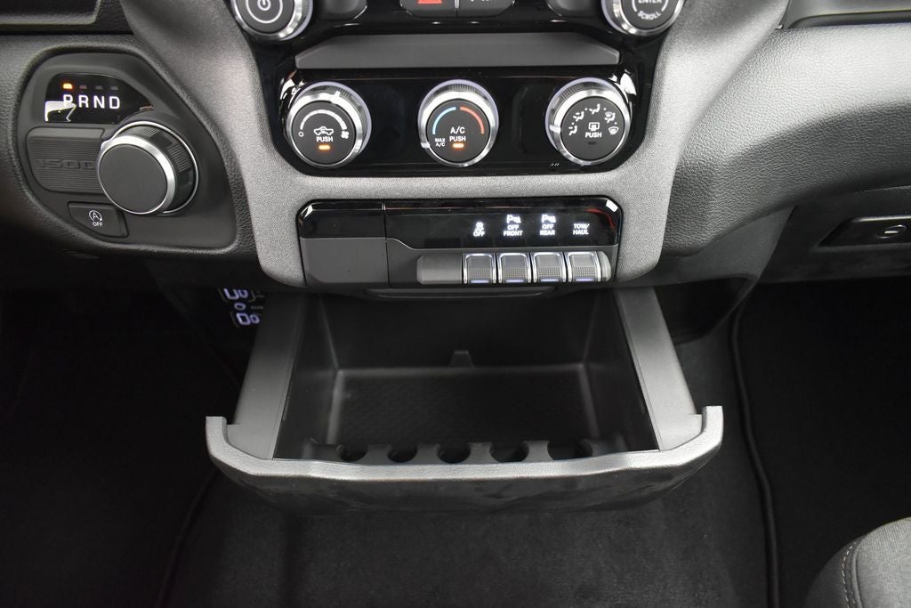 2026 RAM Ram 1500 RAM 1500 EXPRESS CREW CAB 4X2 5'7' BOX
