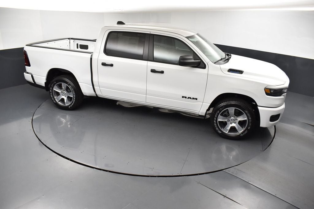2026 RAM Ram 1500 RAM 1500 EXPRESS CREW CAB 4X2 5'7' BOX