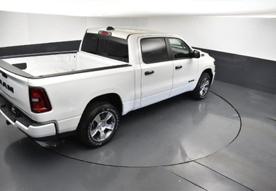 2027 RAM Ram 1500 RAM 1500 EXPRESS CREW CAB 4X2 5'7' BOX