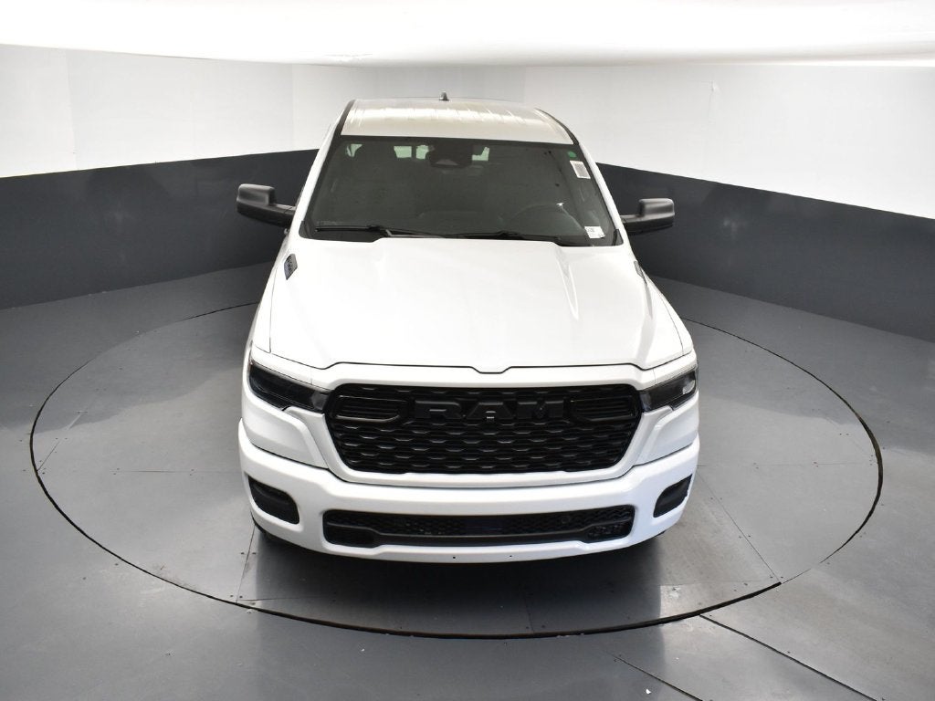 2027 RAM Ram 1500 RAM 1500 EXPRESS CREW CAB 4X2 5'7' BOX