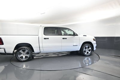 2027 RAM Ram 1500 RAM 1500 EXPRESS CREW CAB 4X2 5'7' BOX