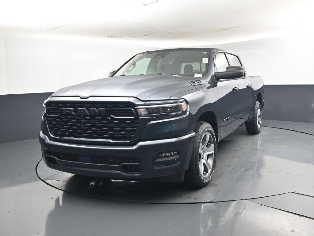 2027 RAM Ram 1500 RAM 1500 EXPRESS CREW CAB 4X2 5'7' BOX