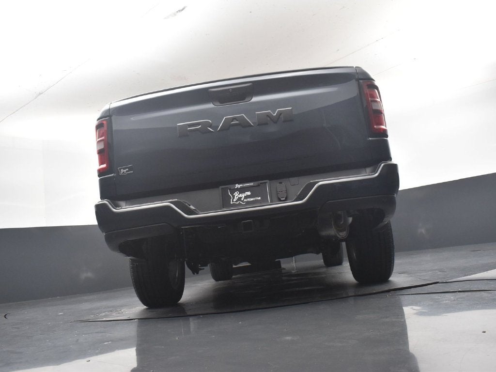 2027 RAM Ram 1500 RAM 1500 EXPRESS CREW CAB 4X2 5'7' BOX