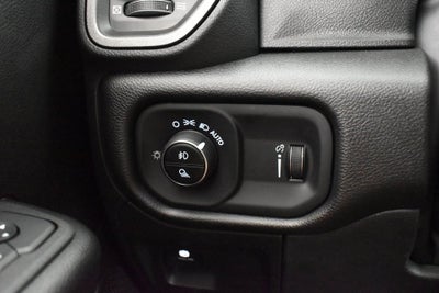 2027 RAM Ram 1500 RAM 1500 EXPRESS CREW CAB 4X2 5'7' BOX