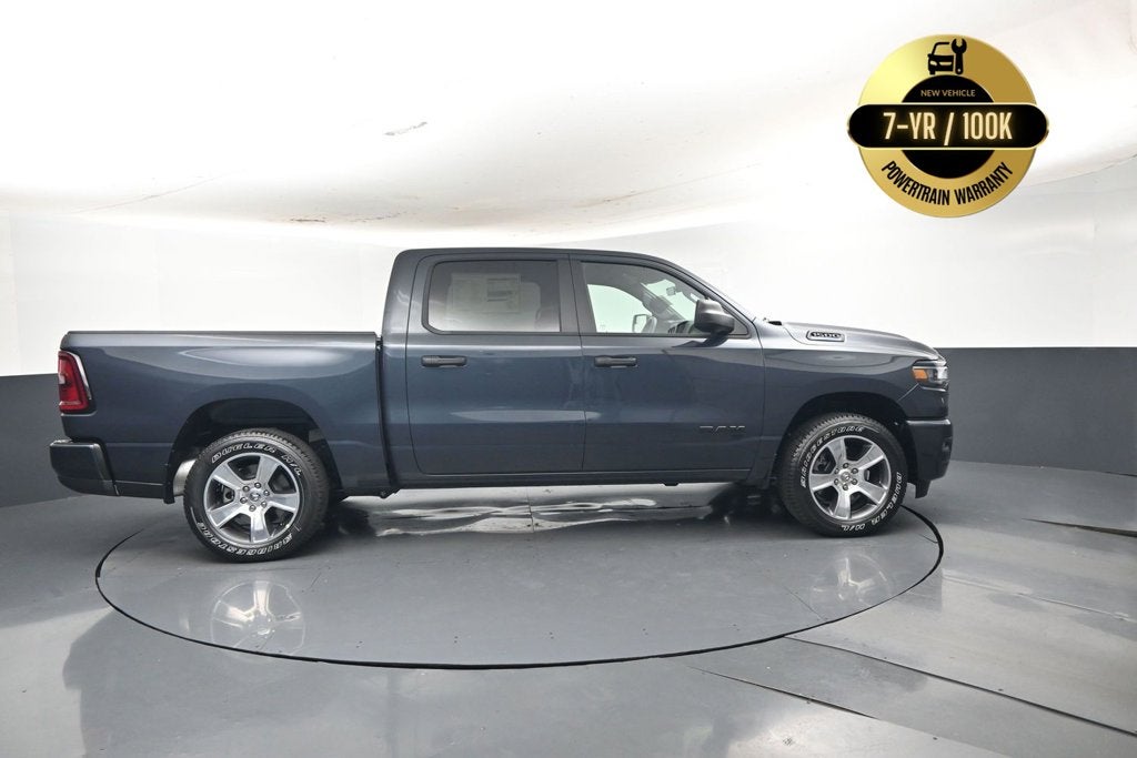 2027 RAM Ram 1500 RAM 1500 EXPRESS CREW CAB 4X2 5'7' BOX