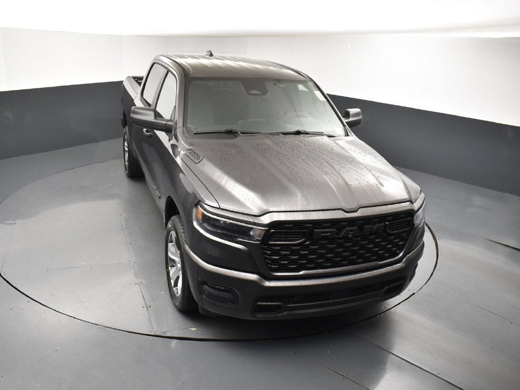 2027 RAM Ram 1500 RAM 1500 EXPRESS CREW CAB 4X2 5'7' BOX